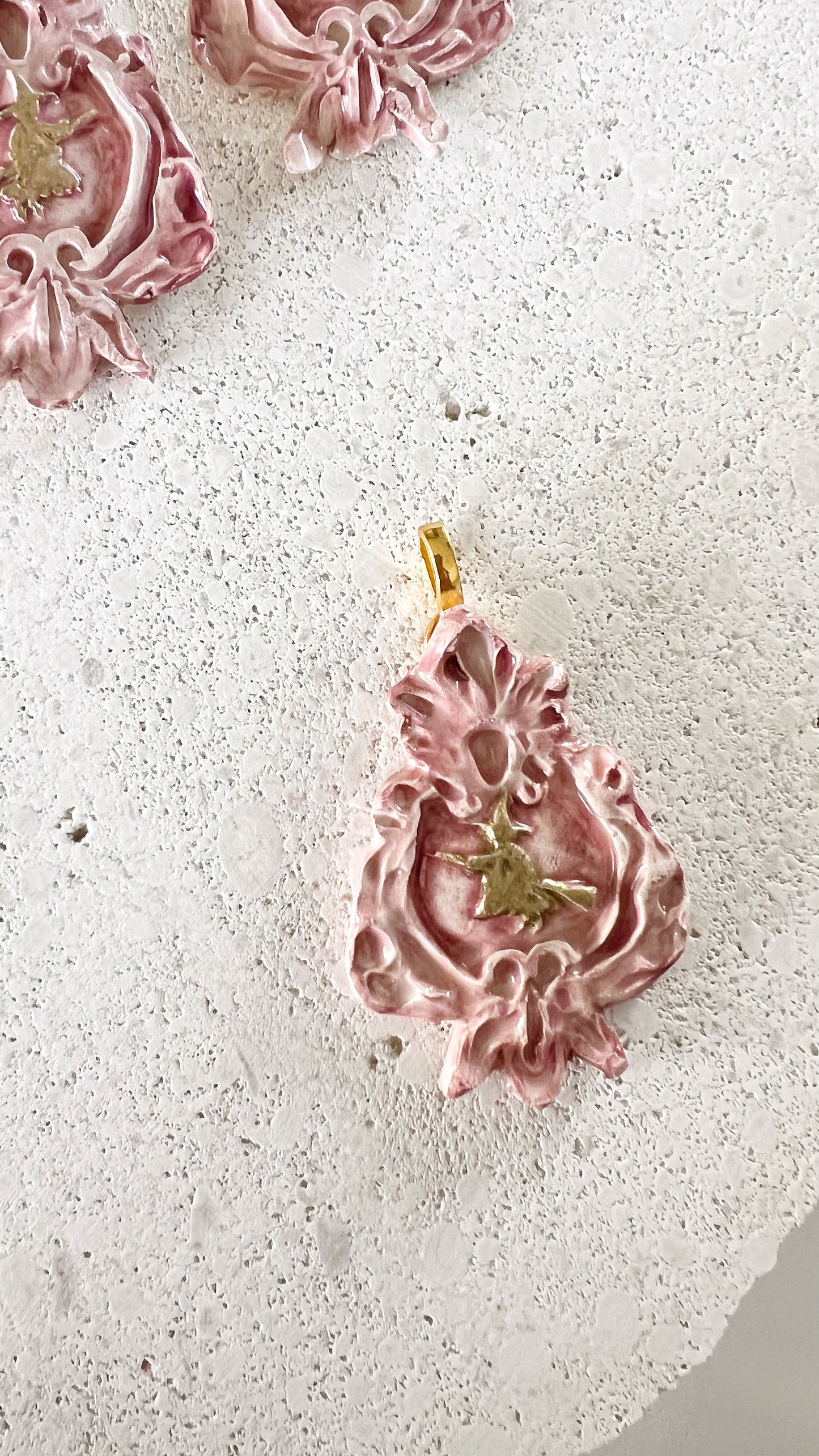 BROCHE CERÁMICA “BRUJITA”