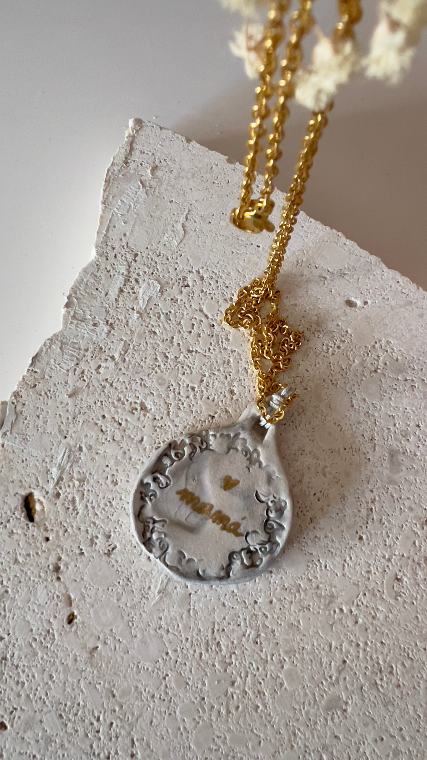 MEDALLA CERÁMICA PARA PERSONALIZAR EN DORADO