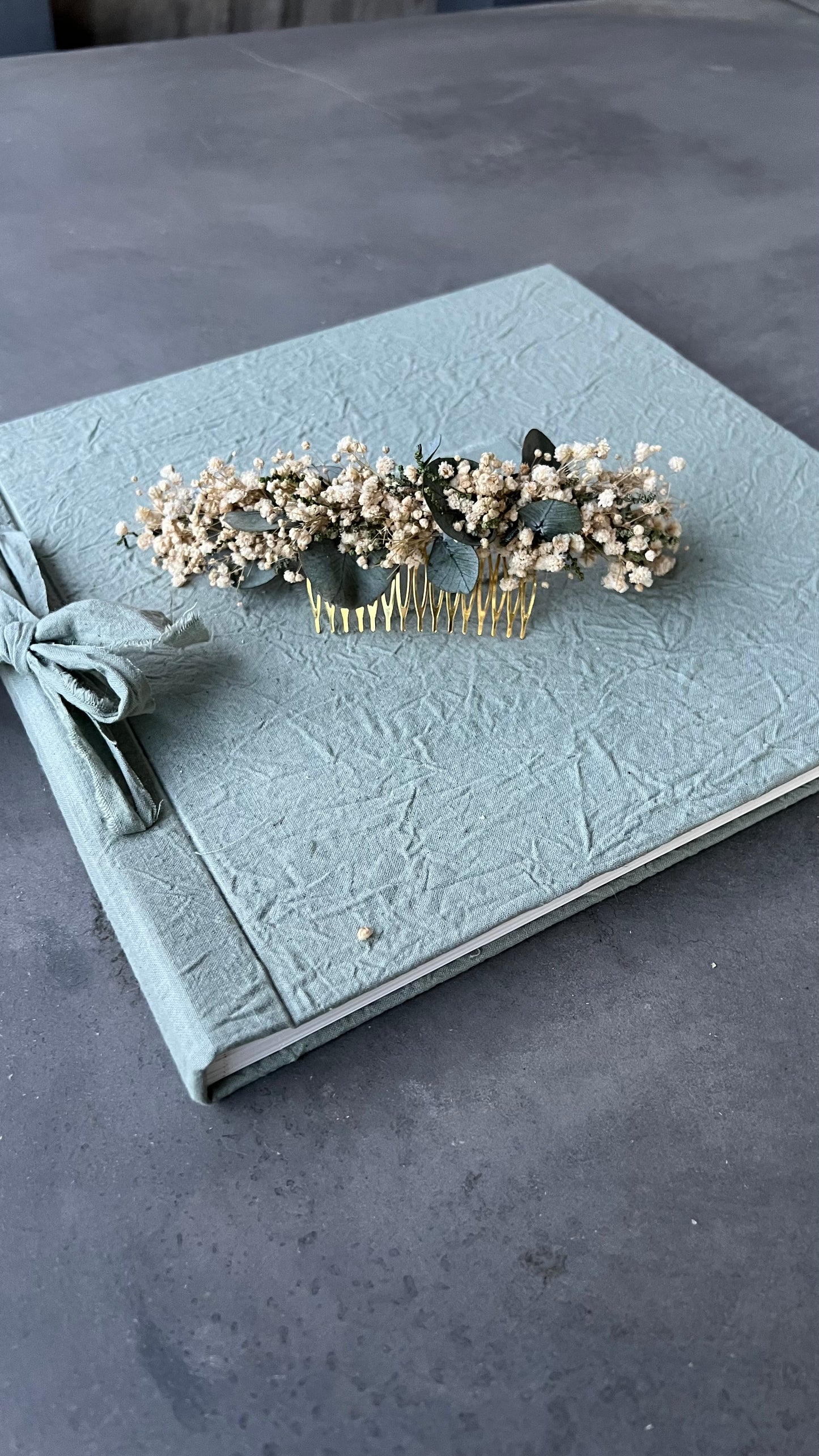 PEINECILLO EUCALIPTO Y PANICULATA